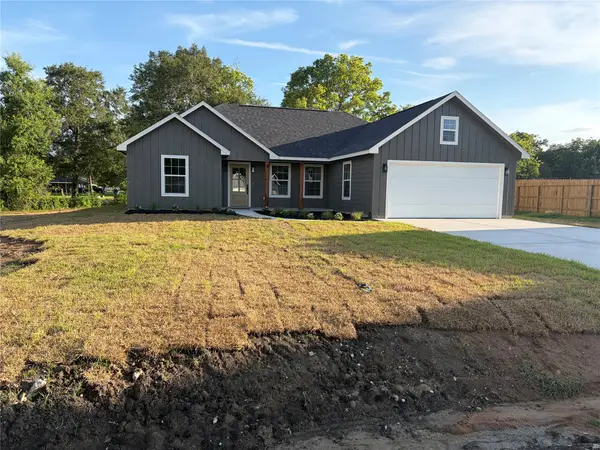 1204 Ada Street, New Waverly, TX 77358