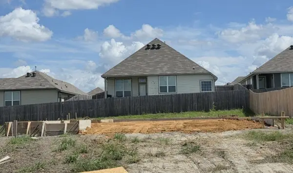 1495 Lake Ridge Drive, Brenham, TX 77833