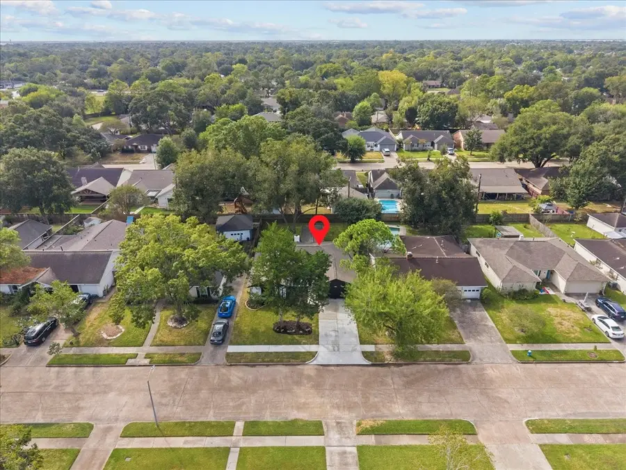 5933 Sanford Rd, Houston, TX 77096 - #3