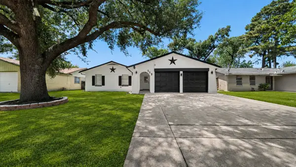 550 Slumberwood Drive, Houston, TX 77013