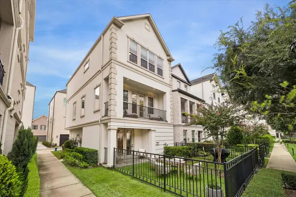 956 Dunleigh Meadows Lane, Houston, TX 77055