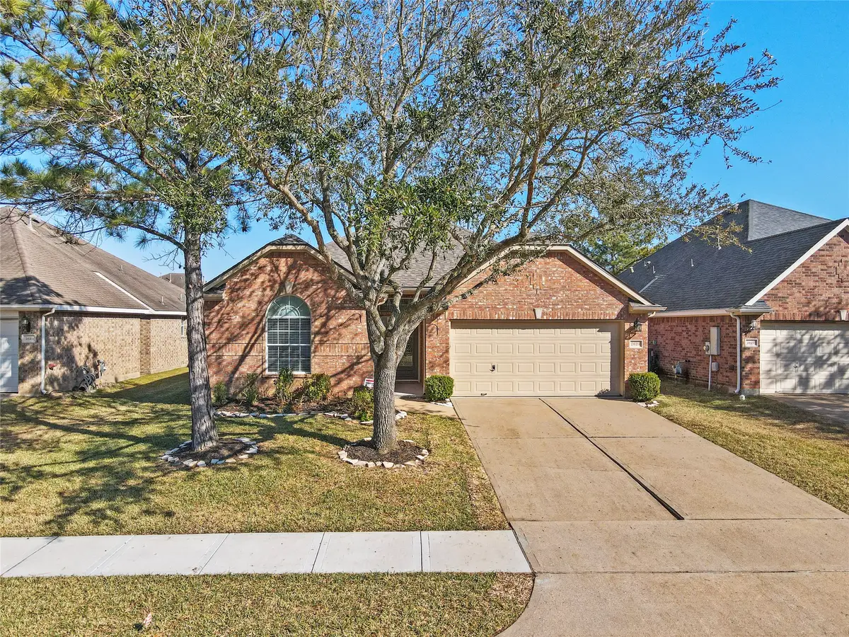 2625 Emerald Springs Court, Pearland, TX 77584 - #1