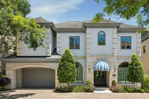 207 Briar Oaks Cove, Houston, TX 77056
