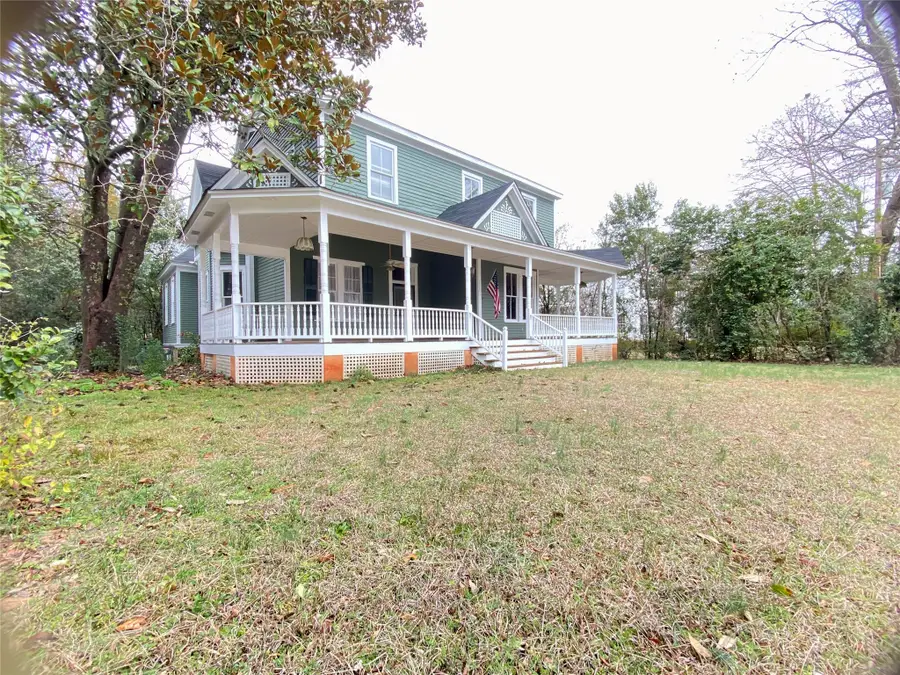 223 E Robert Toombs Avenue, Washington, GA 30673 - #2