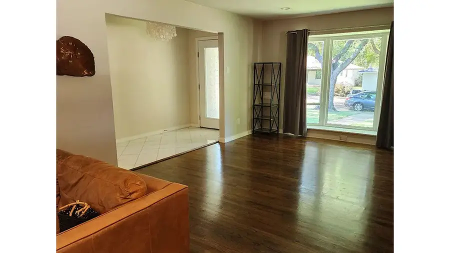 5834 Clendenin Avenue, Dallas, TX 75228 - Image #3