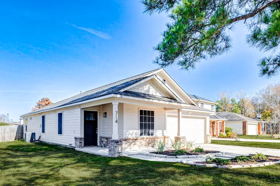 714 Silver Cliff Lane, Spring, TX 77373 - Image #2
