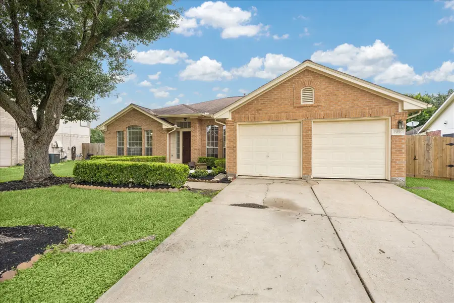1906 Thistlecreek Court, Fresno, TX 77545 - #2