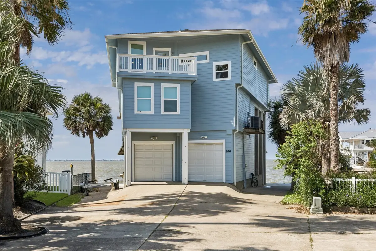 106 Quayside Drive, Tiki Island, TX 77554 - #1
