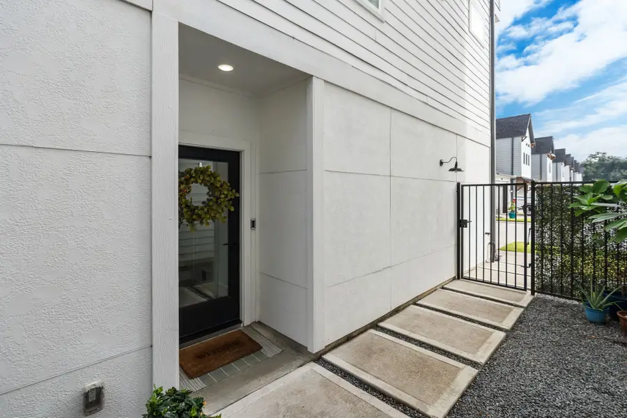 1841 Flowing Springs Trail, Houston, TX 77080 - Image #2