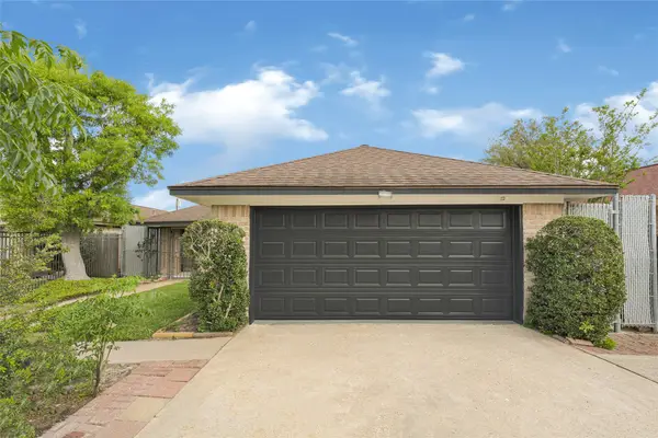 9208 Carousel Lane, Houston, TX 77080