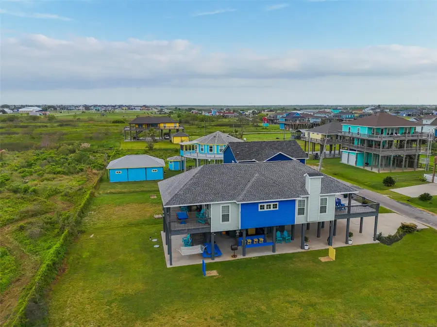 859 Main Street, Crystal Beach, TX 77650 - #3