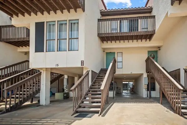 434 15th #16, Port O Connor, TX 77982