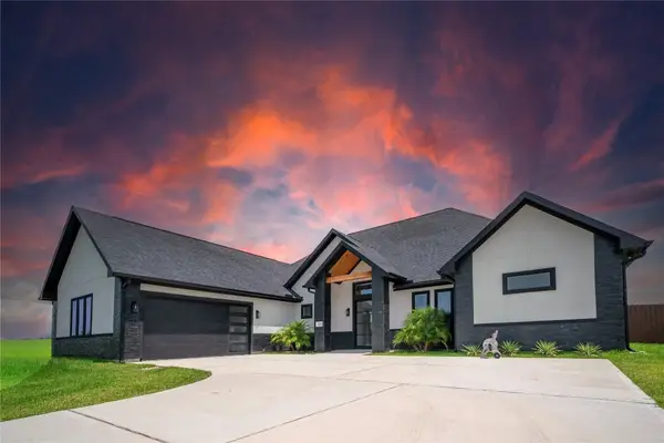 13526 Whispering Sage Drive, Hockley, TX 77447