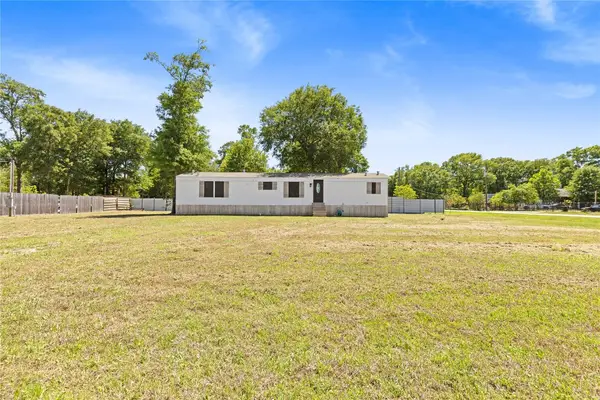 2134 County Road 5017, Cleveland, TX 77327