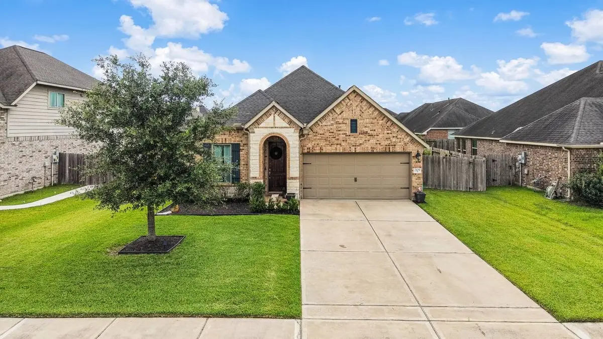 2109 Hickory Valley Court, Pearland, TX 77581 - #1