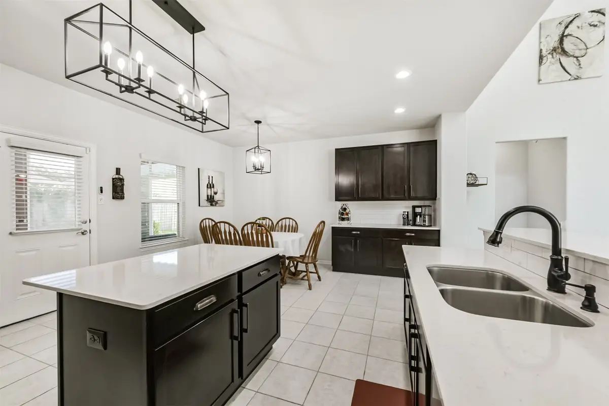 10018 Chase Court, Baytown, TX 77521 - Image #1