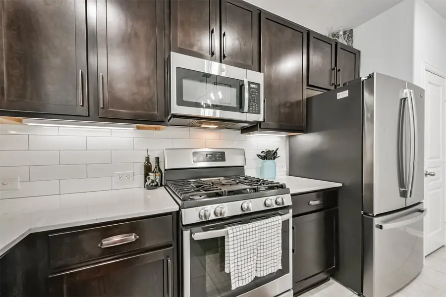 10018 Chase Court, Baytown, TX 77521 - Image #2