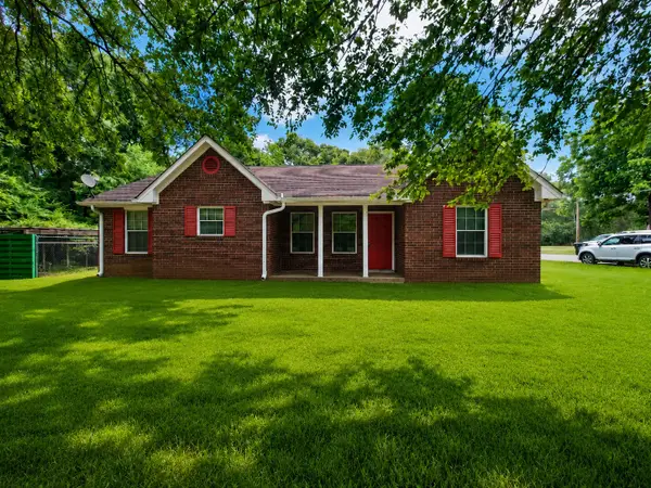1801 Coe Road, Pinehurst, TX 77362