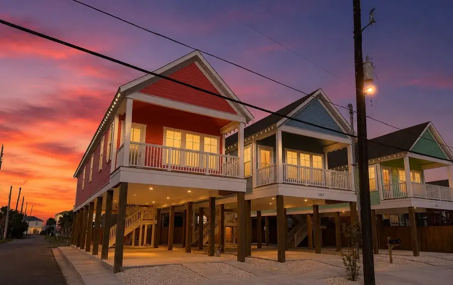 1111 62nd St, Galveston, TX 77551 - #2