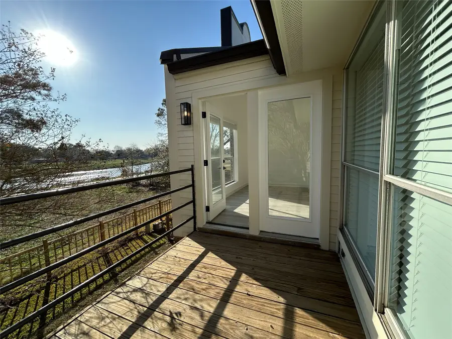 16160 Seahorse Drive, Houston, TX 77062 - #2