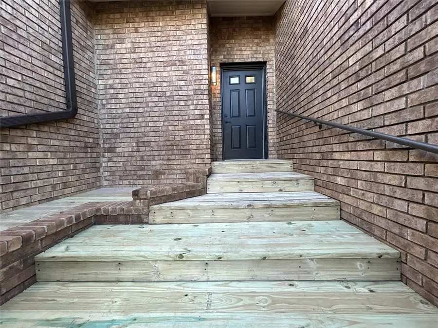 16160 Seahorse Drive, Houston, TX 77062 - #3