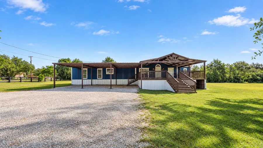 601 W Austin Street, Bellville, TX 77418 - #3