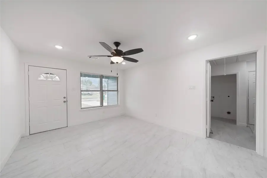 2313 Ingersol Avenue, Pasadena, TX 77506 - Image #2