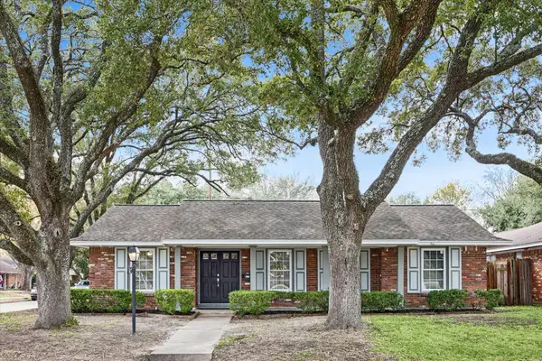9022 Timberside Drive, Houston, TX 77025