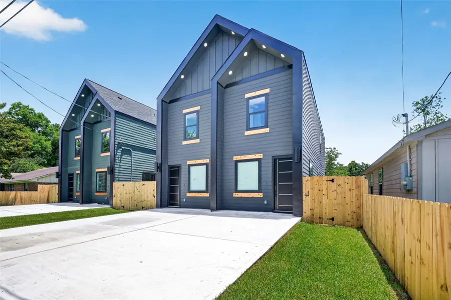 7836 & 7840 Nashville Street #A-D, Houston, TX 77028 - #2