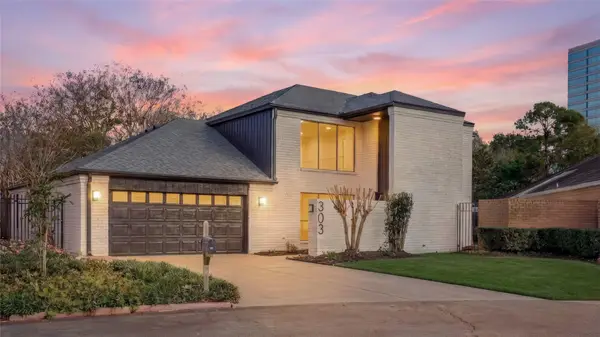 303 E Fair Harbor Lane, Houston, TX 77079