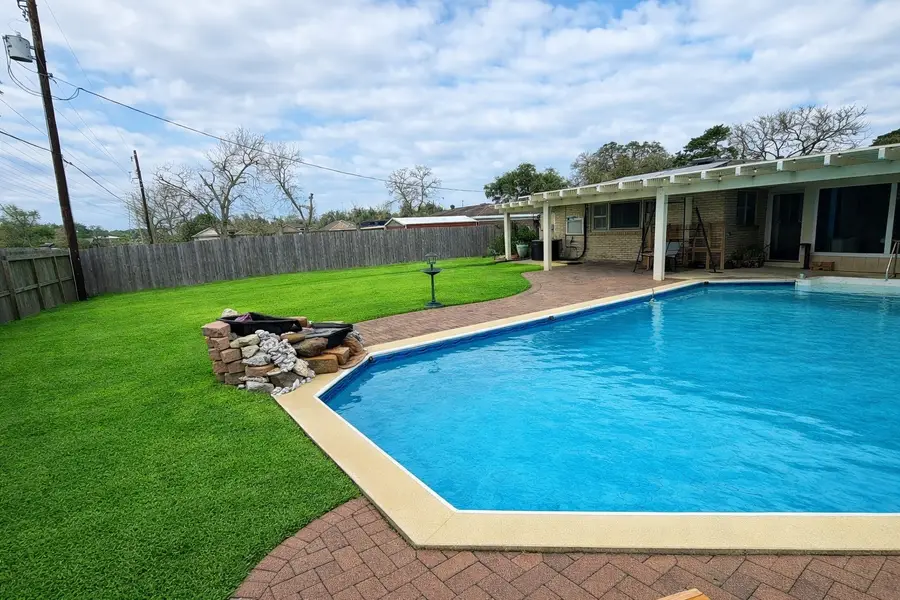 614 Sunset Lane, La Marque, TX 77568 - #3