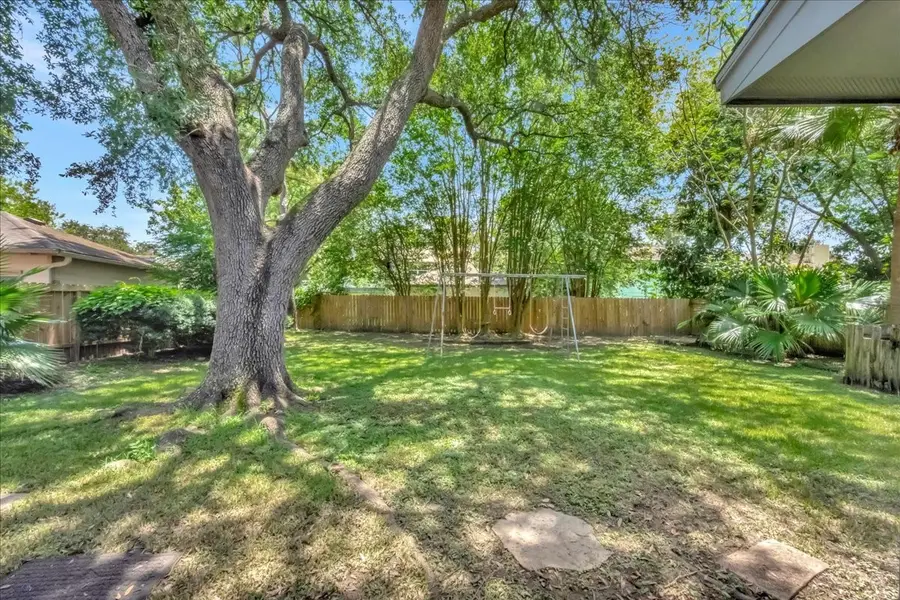 408 Pebbleshire Drive, Houston, TX 77062 - #2
