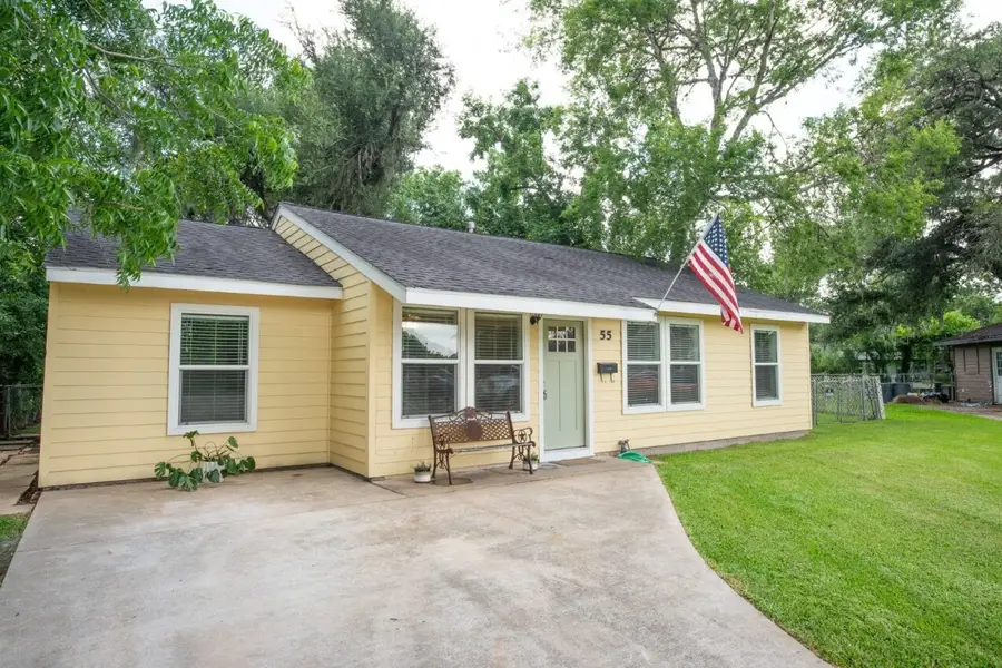 55 Elm Court, Lake Jackson, TX 77566 - #3