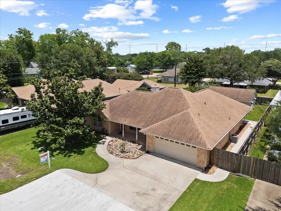 607 Sharondoah Drive, Highlands, TX 77562 - #3
