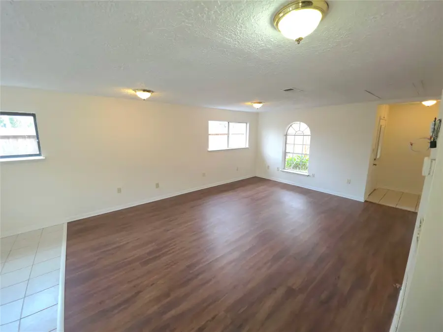 418 Texas Street, Tomball, TX 77375 - #2