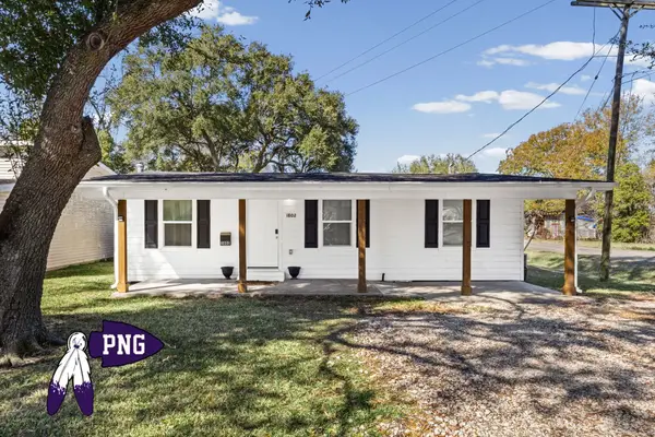 1802 Live Oak Street, Port Neches, TX 77651