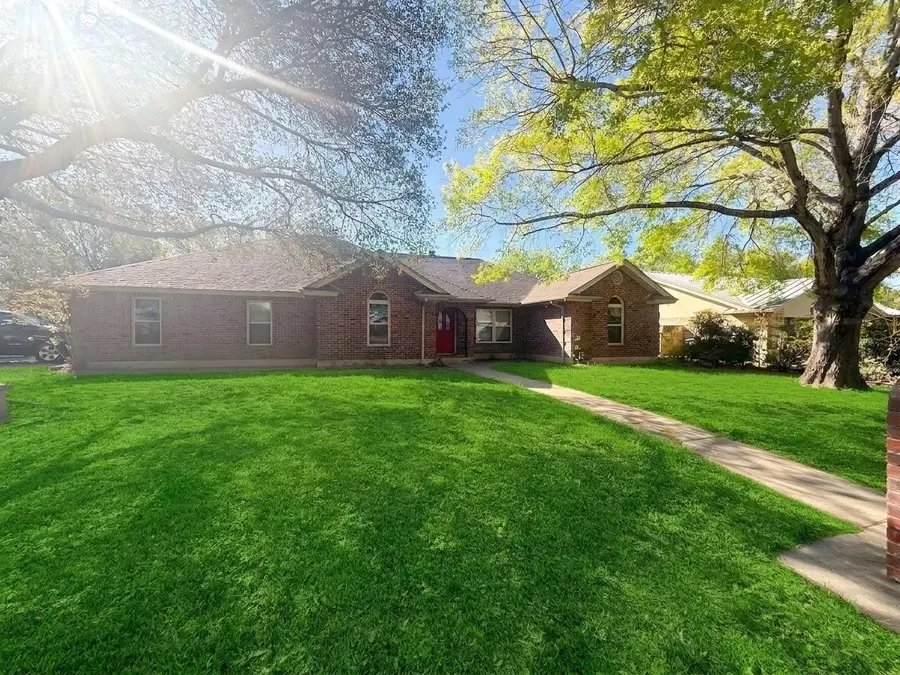 1634 Sunnybrook Drive, New Braunfels, TX 78130 - #2