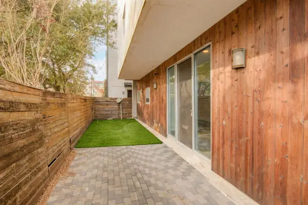 3910 Austin Street, Houston, TX 77004