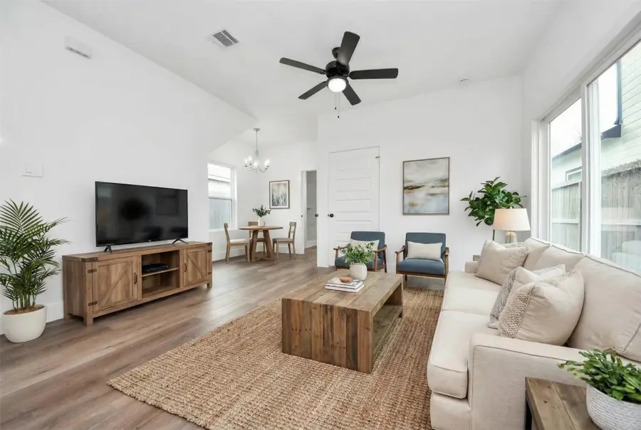 6628 Couch Street, Houston, TX 77091 - #3