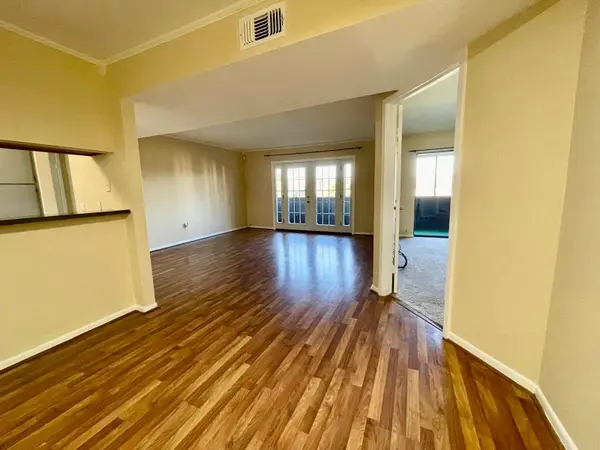 3055 Walnut Bend Lane #36, Houston, TX 77042