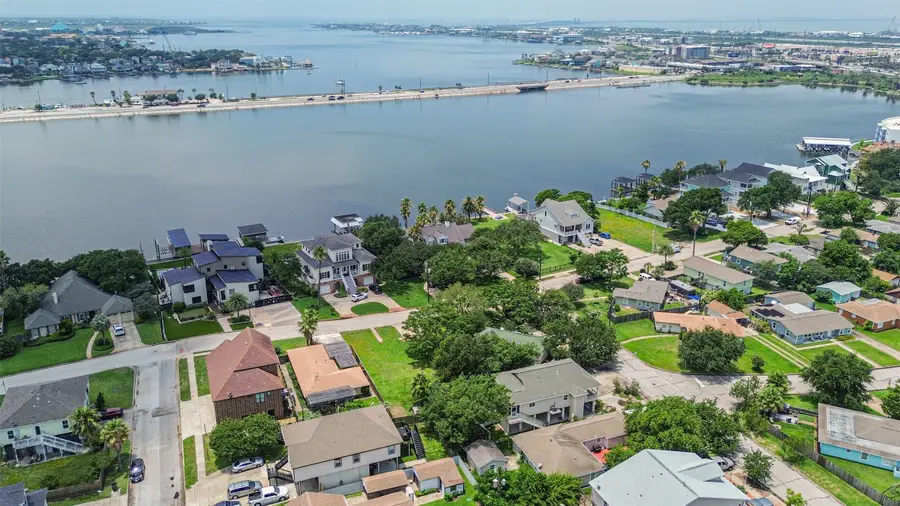 5723 Stewart Avenue, Galveston, TX 77551 - #3