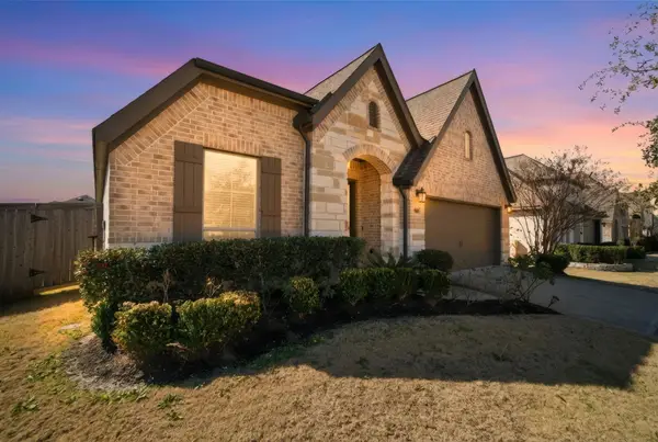 9331 Stablewood Lakes Lane, Tomball, TX 77375