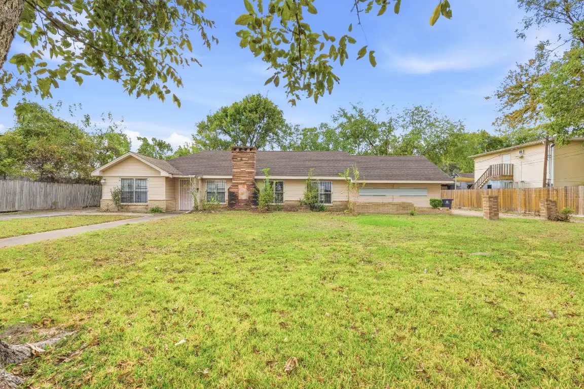 600 E Whitney Street, Houston, TX 77022 - #1