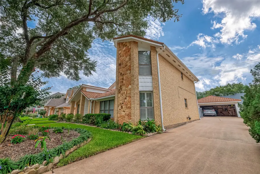 1755 Carriage Way, Sugar Land, TX 77478 - #3