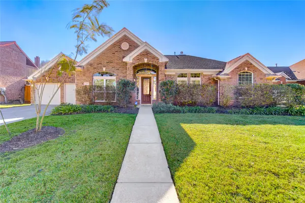 309 Oak Creek Drive, League City, TX 77573