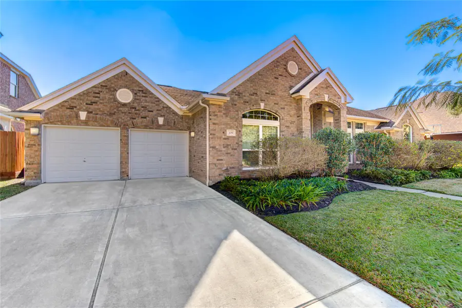 309 Oak Creek Drive, League City, TX 77573 - Image #2