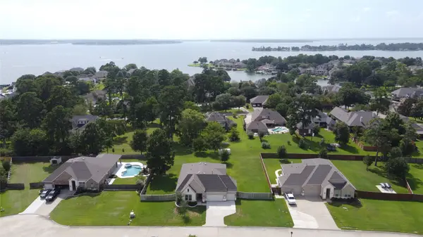 6038 Leeward Island Drive, Conroe, TX 77304