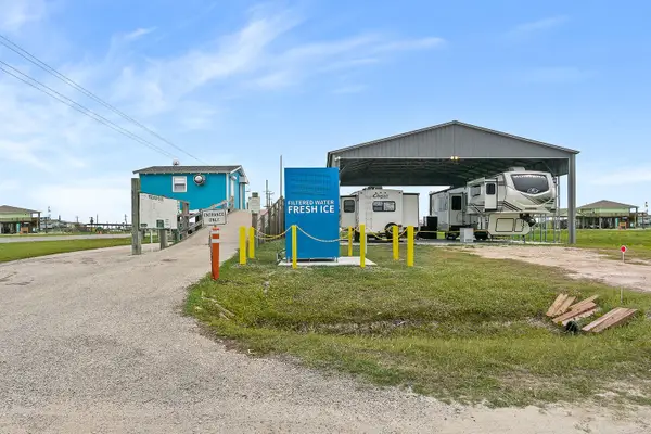 996 S Sage Road, Crystal Beach, TX 77650