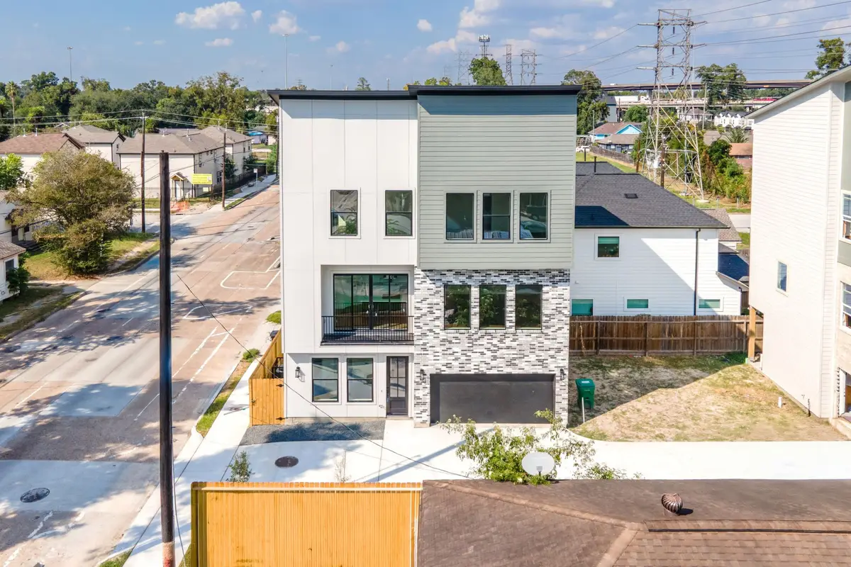 5512 Hardy Street, Houston, TX 77009 - Image #1