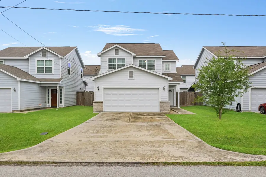 7423 Emma Lou St, Houston, TX 77088 - #2